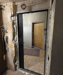 Дверь Termo-door Твист black Зеркало фацет черный кварц - фото внутри