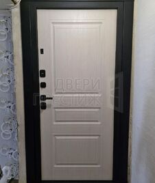 Дверь Termo-door Твист black Классика лиственница - фото внутри.jpg